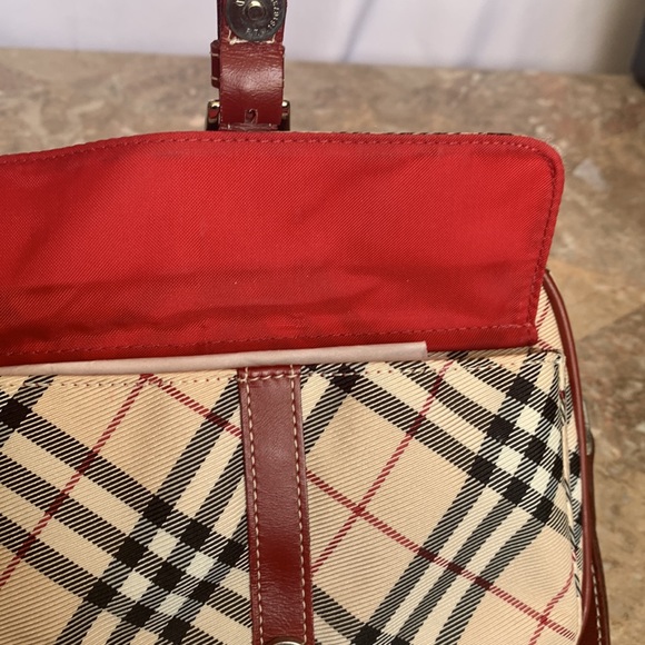 ❤️❤️SOLD❤️❤️Burberry blue label crossbody camera bag - Picture 6 of 11